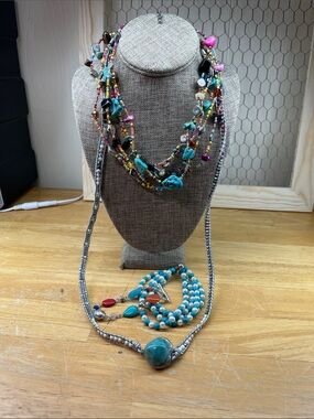 Multi-Strand Turquoise & Multi-Color Beaded Women’s Necklace and Bracelet lot